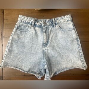High-waisted Light Wash Denim Shorts